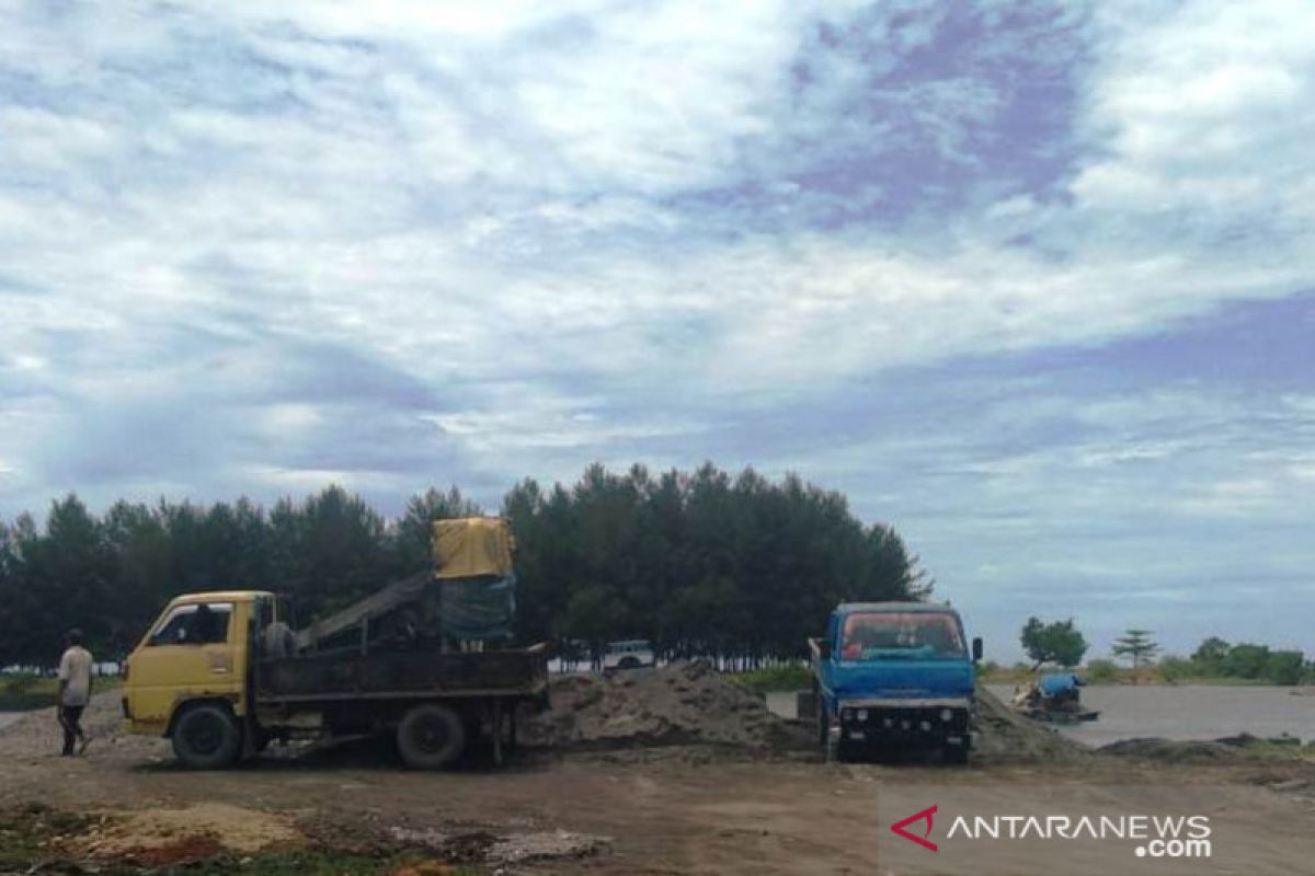 Satpol PP kaget tambang pasir di Muara Surantih masih berjalan