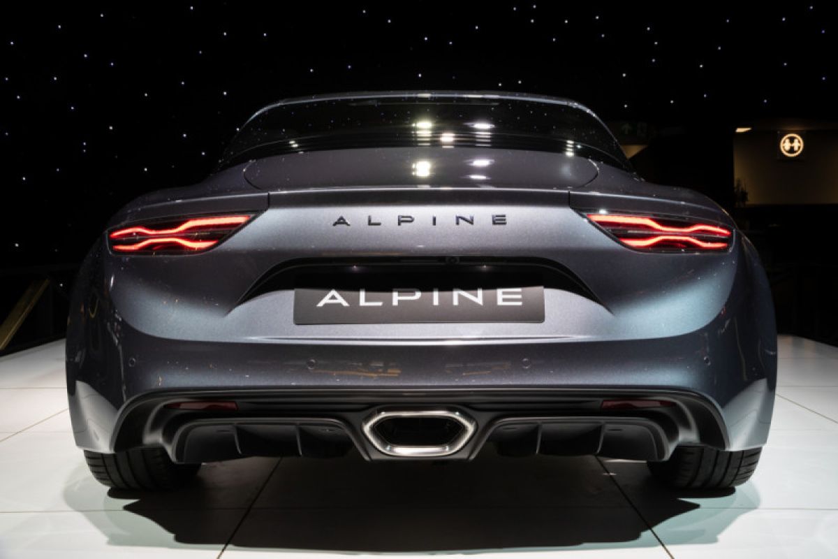Alpine A110S ternyata lebih mahal dari Porsche Cayman