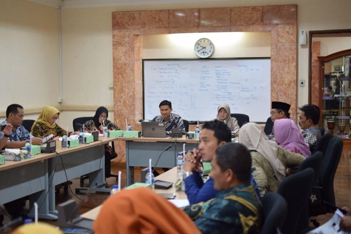 Tim pengendali inflasi Kediri evaluasi operasi pasar cabai