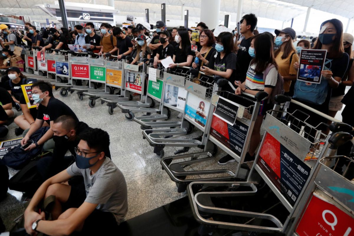 Inggris kecam kekerasan di Hong Kong