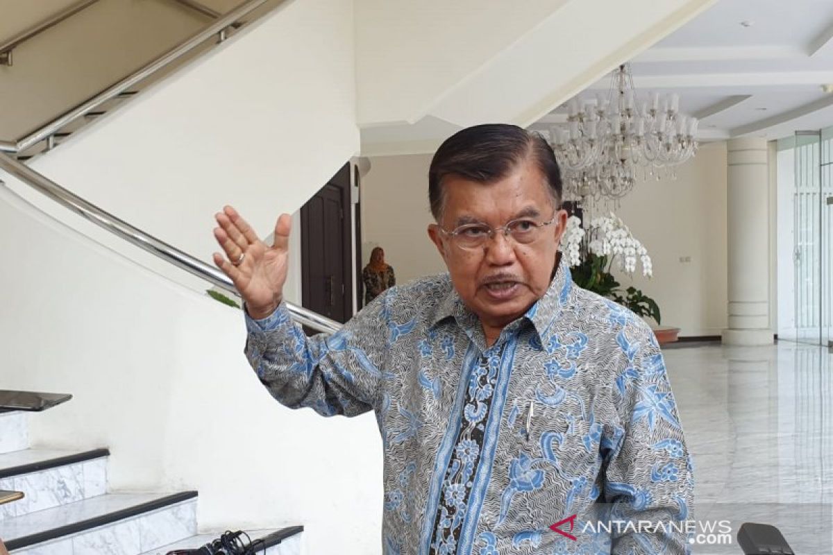 Wapres Jusuf Kalla hadiri peringatan Hari Konstitusi