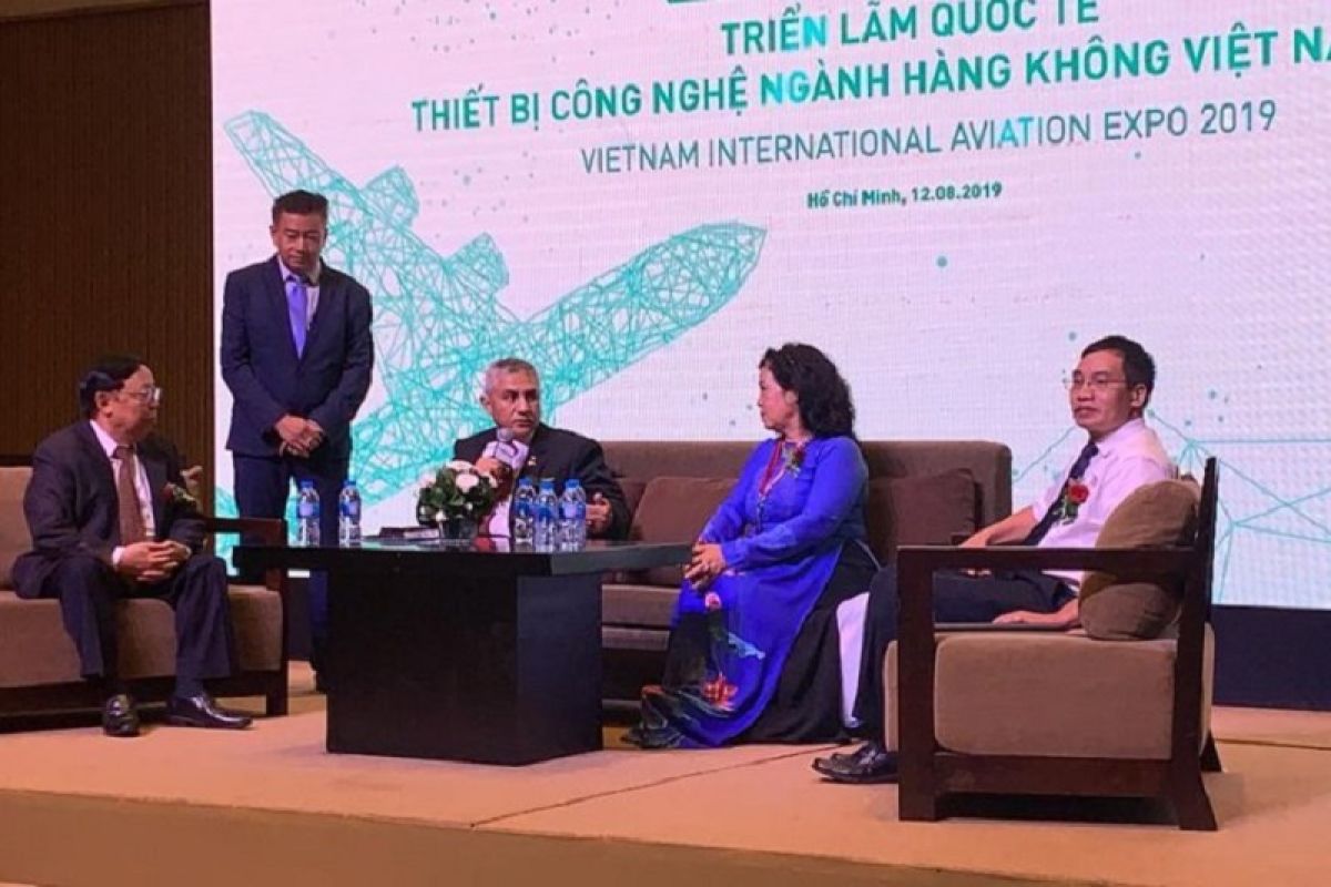 PT Dirgantara Indonesia ambil peluang pasar pesawat dan helikopter di Vietnam