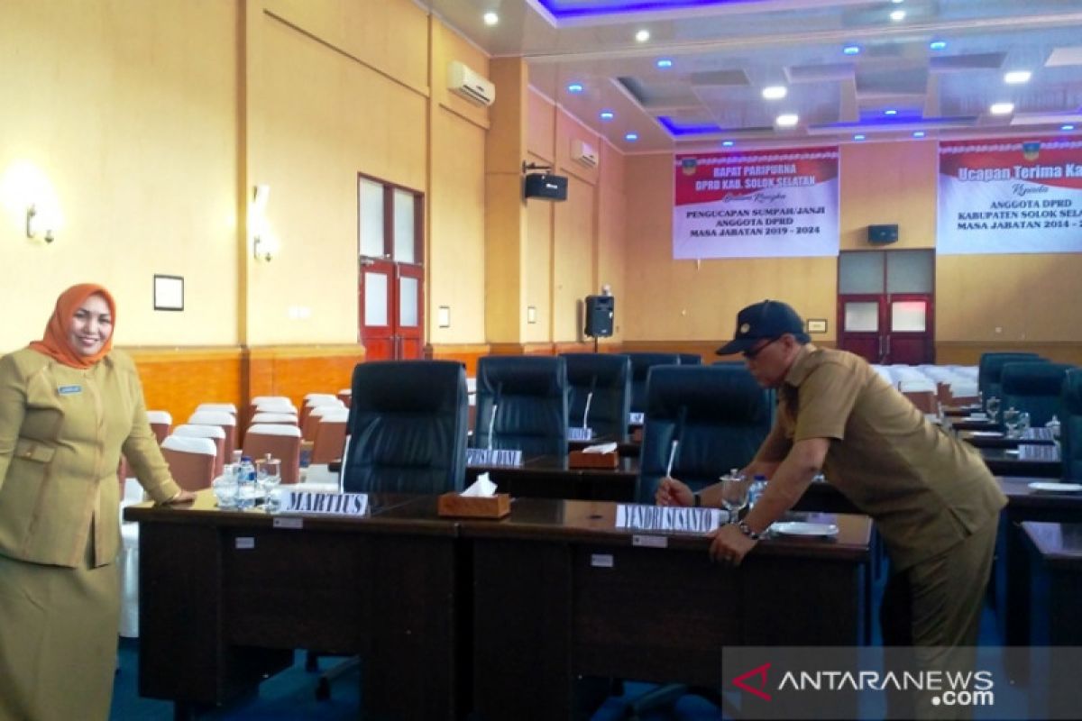 Solok Selatan sebar 3.000 undangan pengambilan sumpah anggota DPRD terpilih