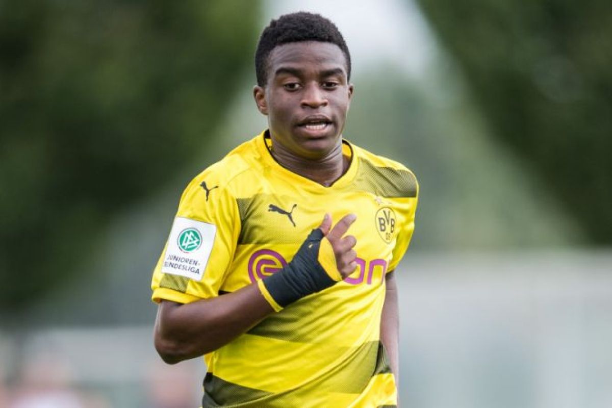 Anak ajaib Dortmund  Youssoufa Moukoko cetak enam gol