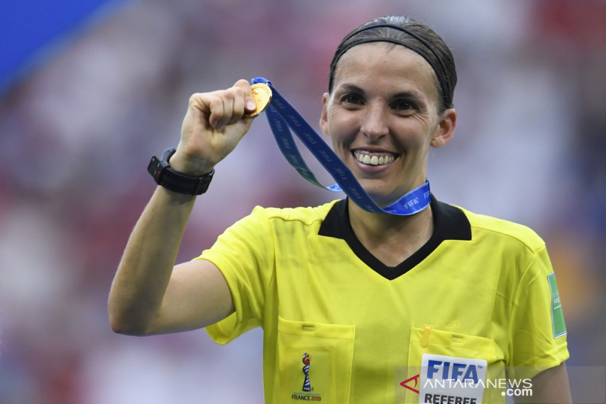 Frappart wasit wanita pertama di pertandingan Liga Champions