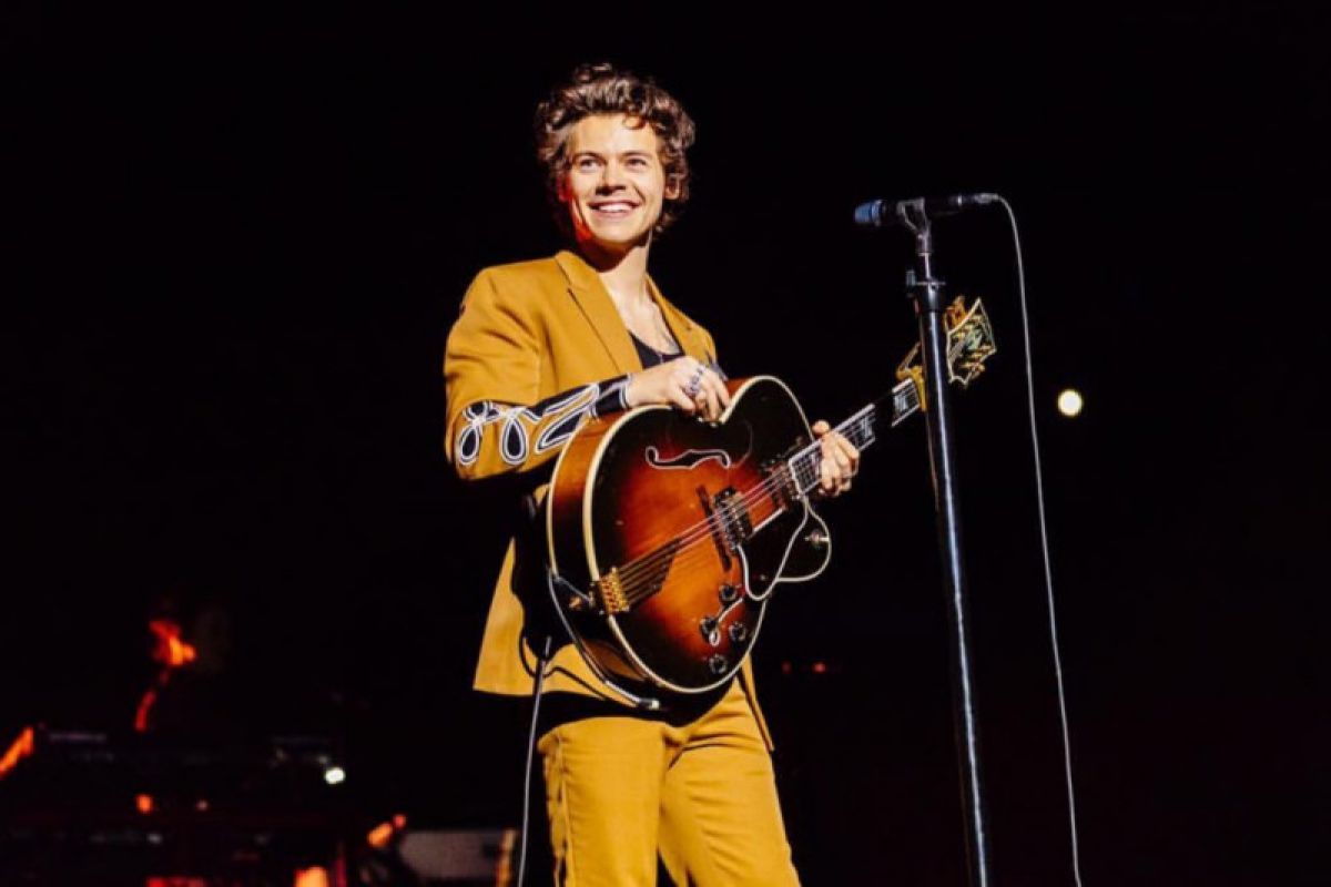 Harry Styles akan berduet dengan mantan kekasih di album baru