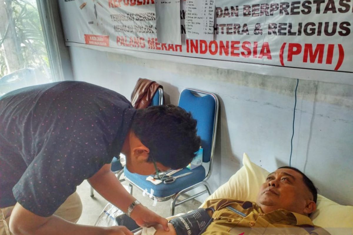 UTD RSUD Solok Selatan kesulitan penuhi kebutuhan darah, disiapkan 250 kantong tiap bulan kurang