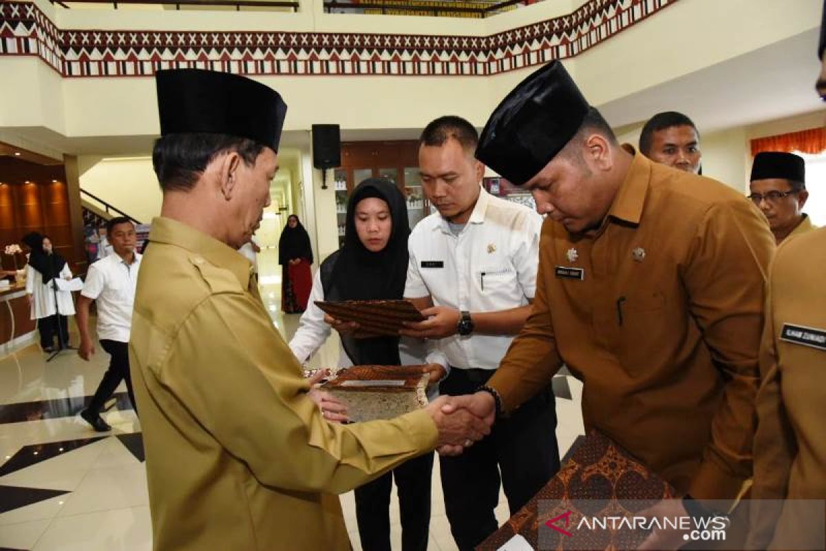 Enam pejabat eselon Pemkab Tapanuli Selatan dilantik