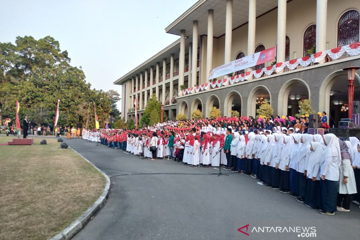 Pikiran jangan kalah dengan jempol