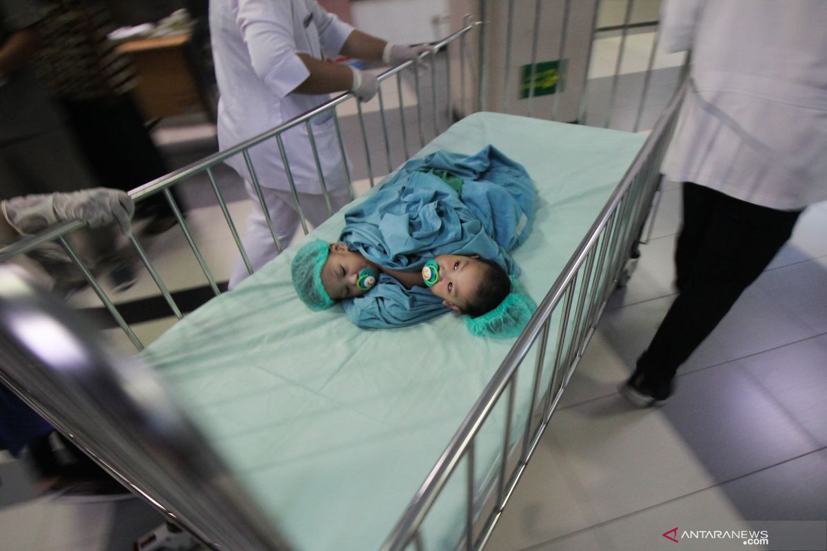 Pasca-operasi, bayi Aqila-Azila diisolasi selama seminggu