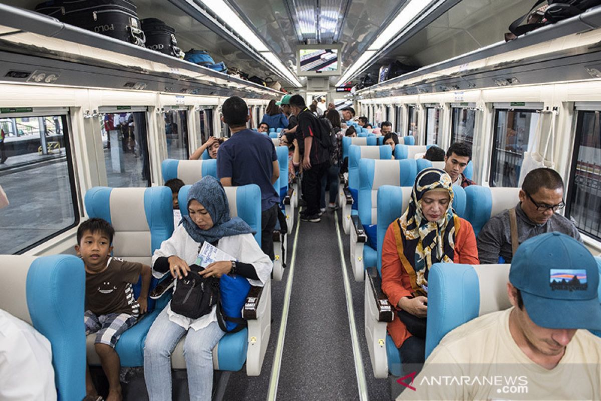 Jawa Barat gelar wisata sejarah jalur kereta api, khusus turis asing