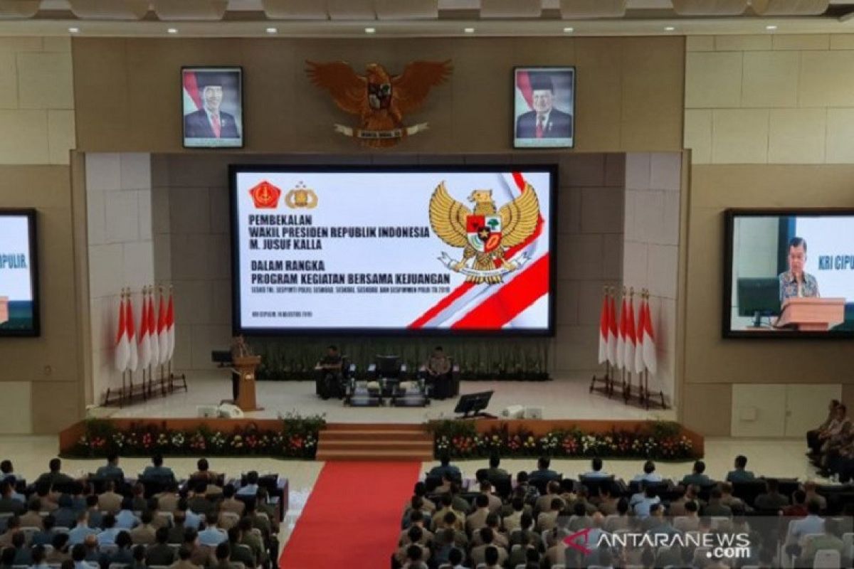 Jusuf Kalla: Tugas TNI-Polri tidak hanya menjaga keamanan dan ketertiban