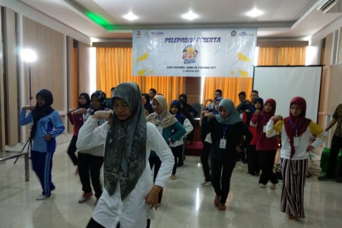 Peserta SMN Jambi dibekali kemampuan tari daerah