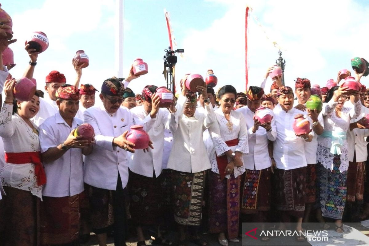 Gubernur Koster ajak bupati/wali kota hapuskan ego sektoral (video)