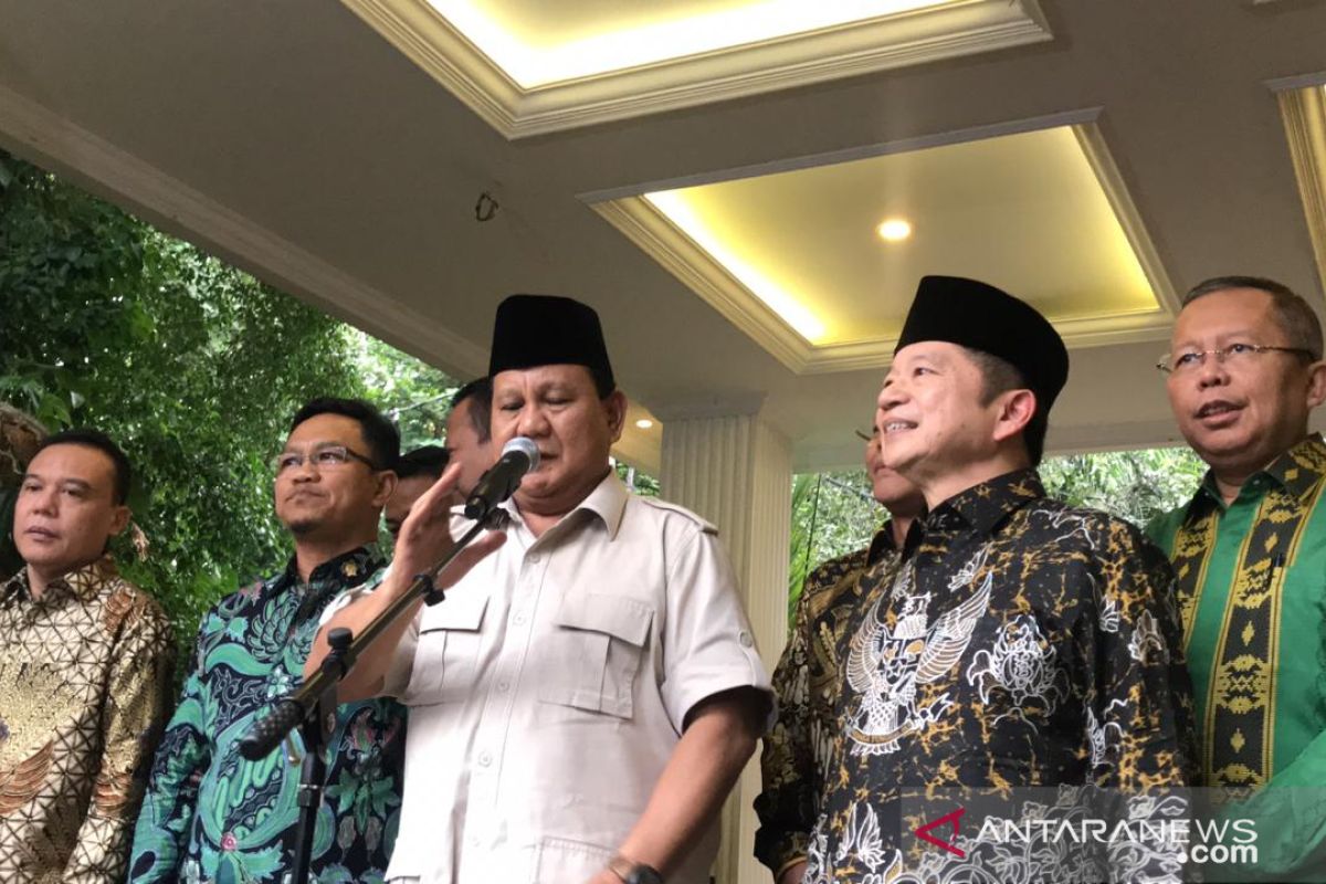 Prabowo sebut pertemuan dengan Suharso menyambung komunikasi politik