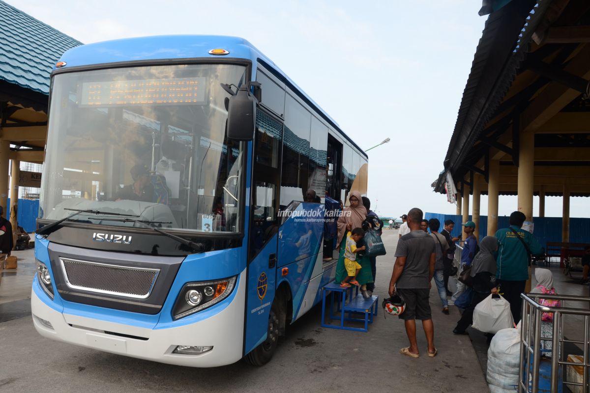 Bus gratis untuk pemudik yang turun di Pelabuhan Tenau Kupang