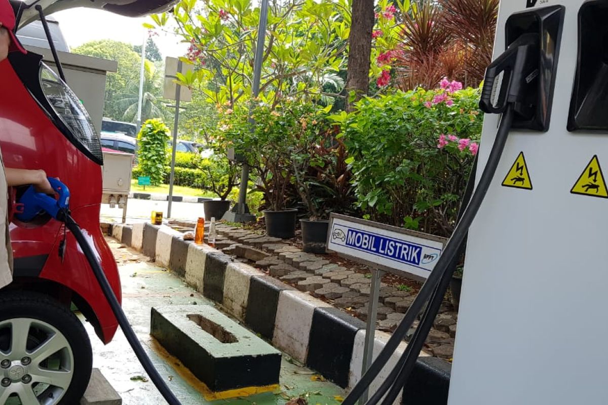 BPPT miliki dua inovasi stasiun pengisian cepat untuk mobil listrik di Jakarta