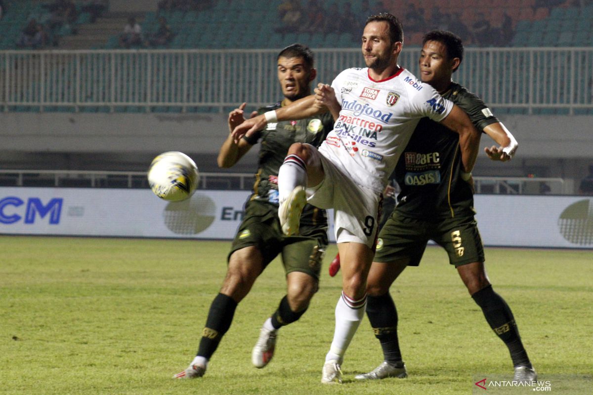 Imbangi Persebaya, Bali United jaga keunggulan sepuluh poin