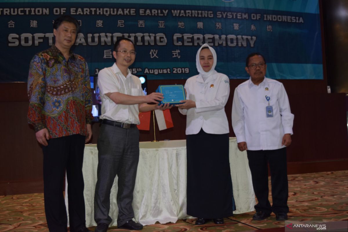 BMKG uji 10 detektor gempa EEWS