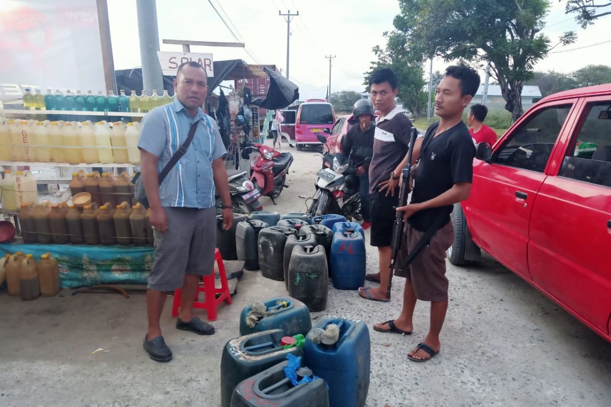 Polisi ringkus enam terduga penimbun BBM bersubsidi di Palu