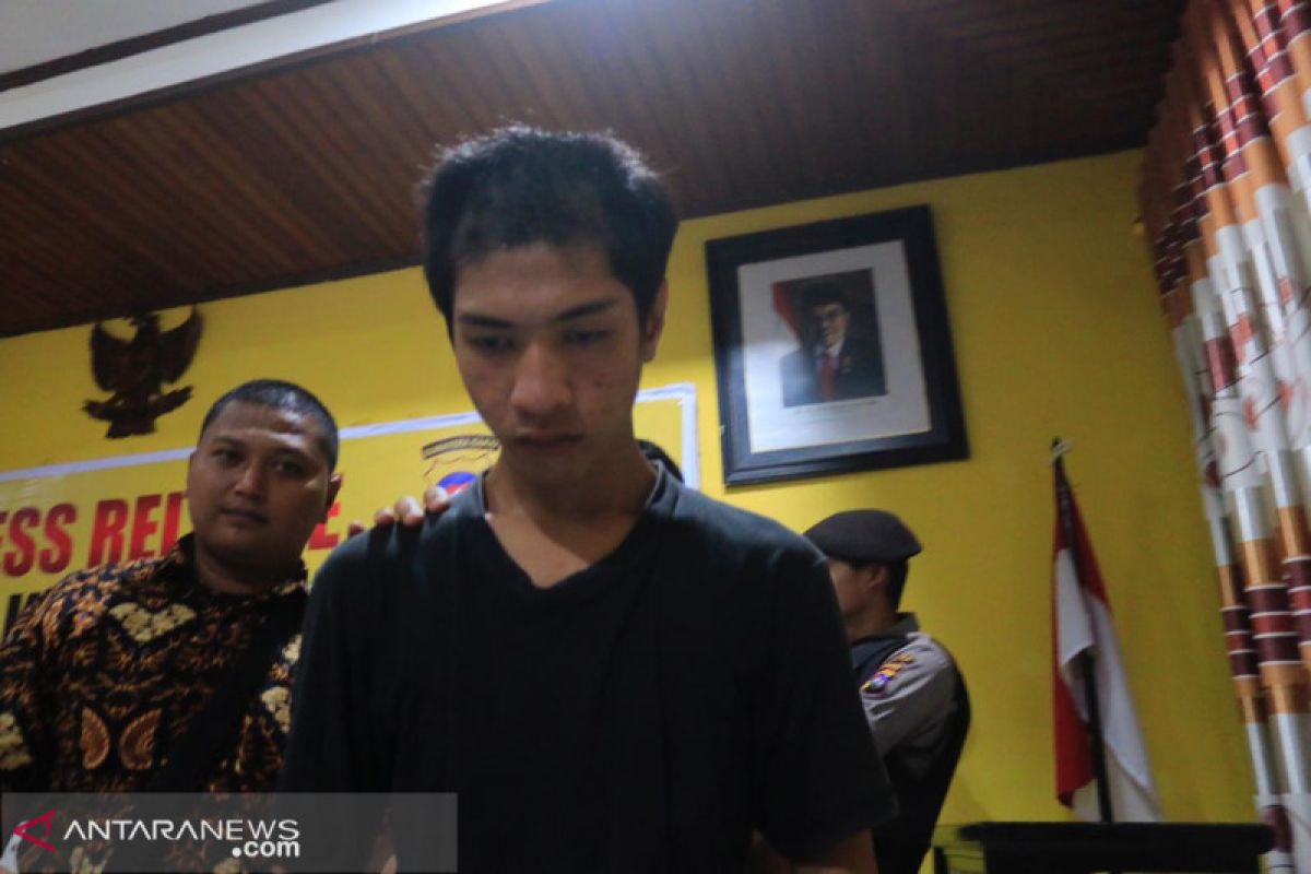 Polisi bekuk perampok seorang guru di Mentawai