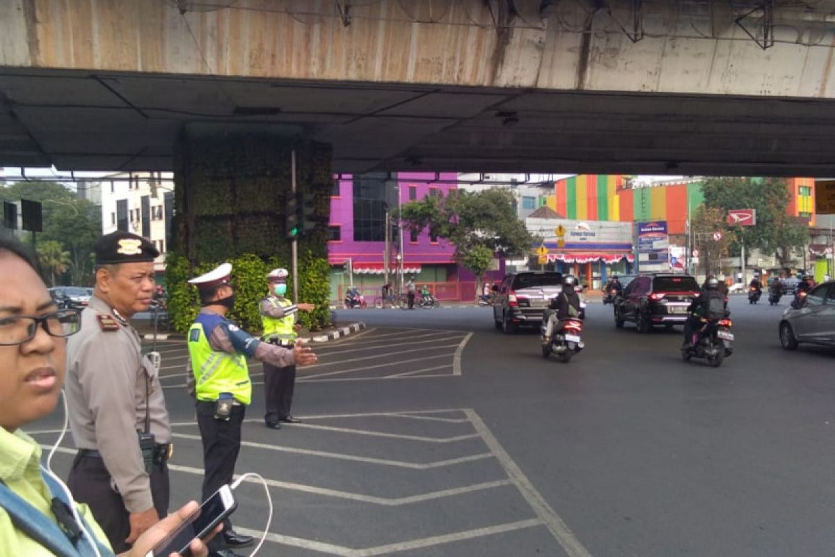 Arus lalu lintas di sejumlah wilayah Jakarta terpantau ramai lancar