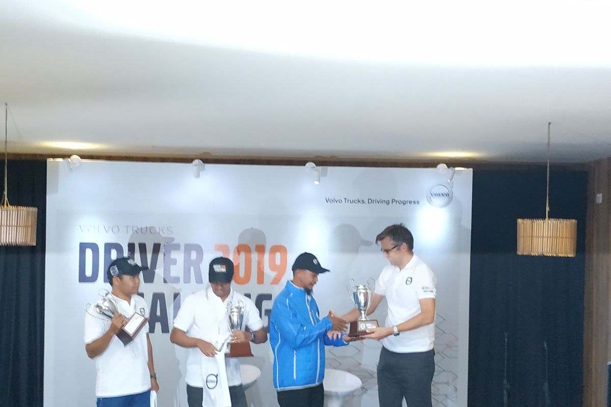 "Volvo Trucks Driver Challenge 2019" jadi ajang pelatihan sopir truk