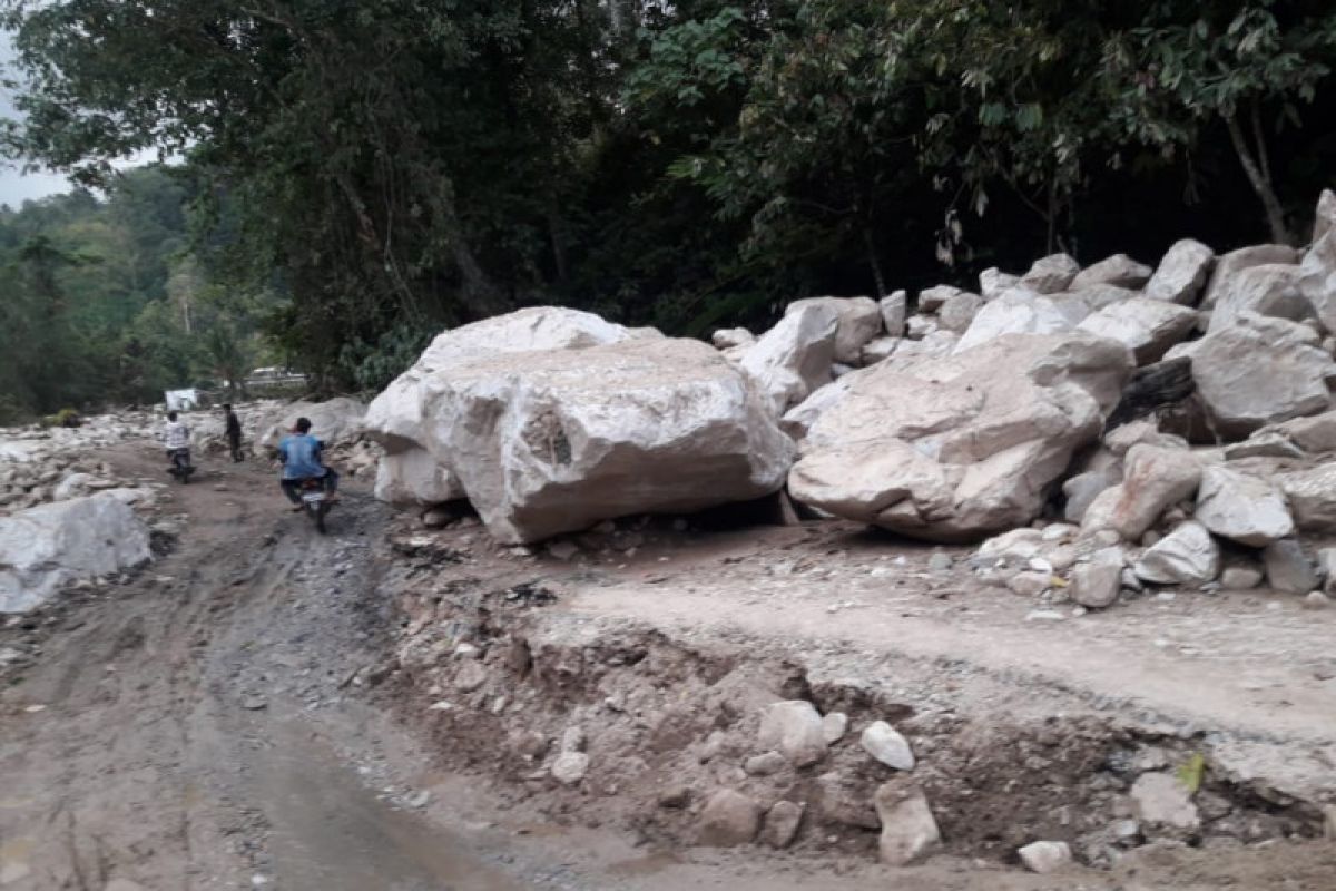 Legislator minta Pemkab Sigi segera temukan solusi penyebab banjir bandang