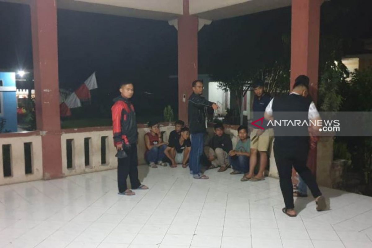 Polisi Curup amankan enam pelajar pesta minuman keras