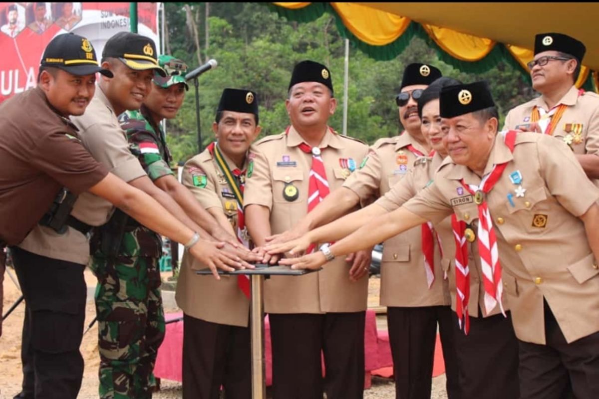 Bupati Sanggau ajak anak muda berkarya melalui pramuka