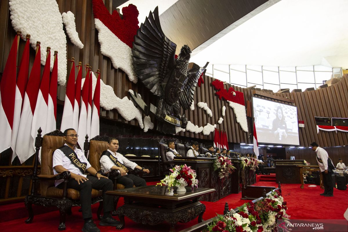 Presiden Jokowi tinjau persiapan pelaksanaan Sidang Tahunan MPR
