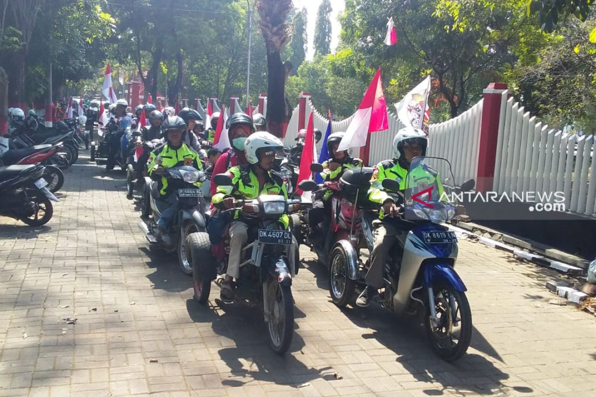 Peringati HUT kemerdekaan, puluhan difabel Jember ramaikan Kirab Merah Putih