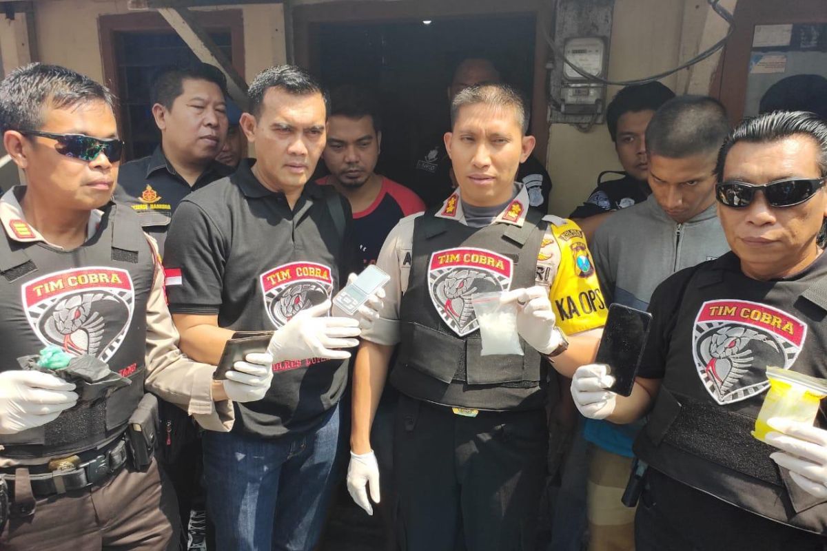 Polres Lumajang tangkap pengedar narkoba diduga jaringan Sampang