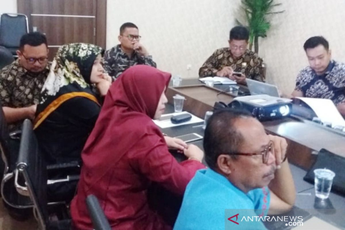 Pesisir Selatan siapkan perbup atur pakaian dinas