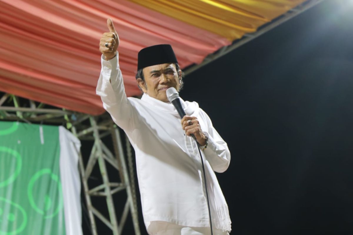 Ribuan warga Tanjabbar hadiri tausiyah Rhoma Irama