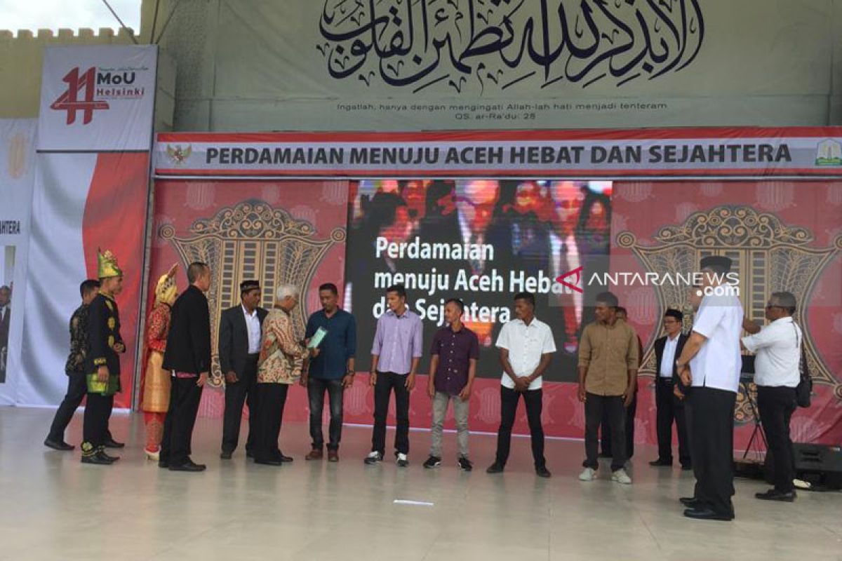 BPN Aceh serahkan sertifikat tanah pada 100 mantan GAM