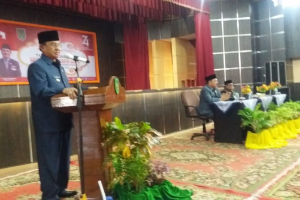 Bupati sematkan anugerah Satyalancana Karya satya bagi PNS Pemkab Inhil