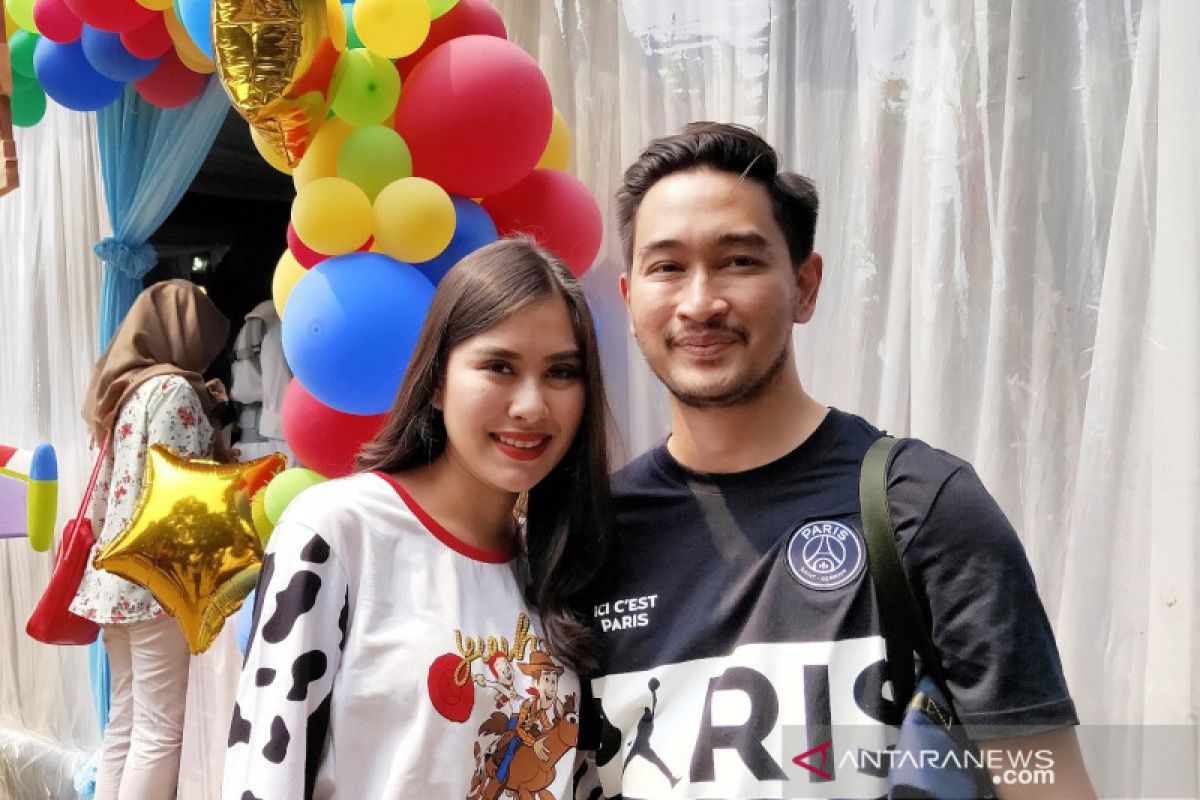 Dapat restu dokter, Syahnaz dan Jeje "babymoon" ke Australia