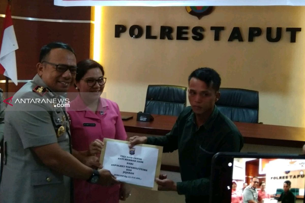 Polres Taput ringankan biaya perawatan bayi kembar siam asal Parmonangan