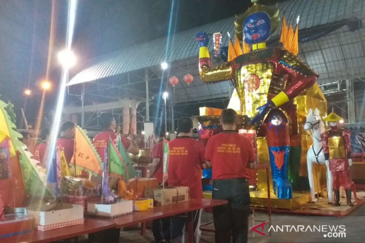 Warga keturunan Tionghoa di Belitung gelar tradisi sembahyang rebut