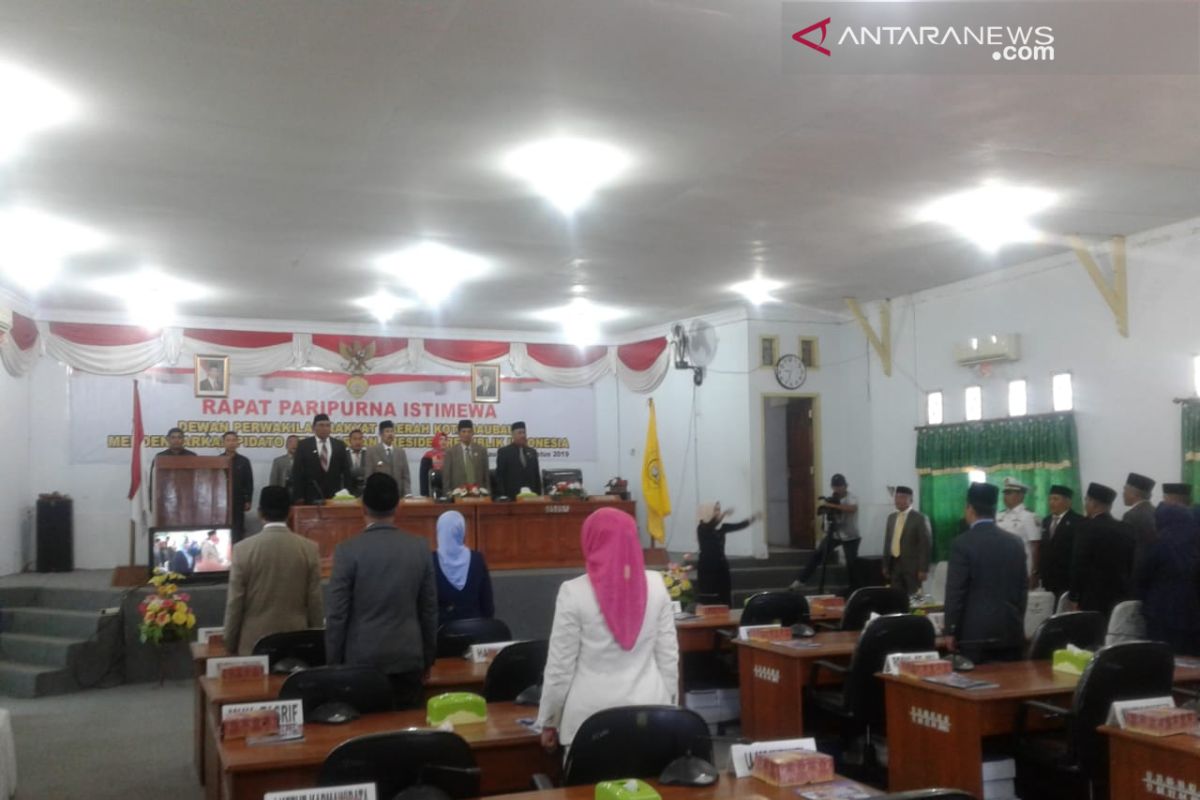 Hanya sembilan anggota dewan hadir saat rapat paripurna DPRD Baubau