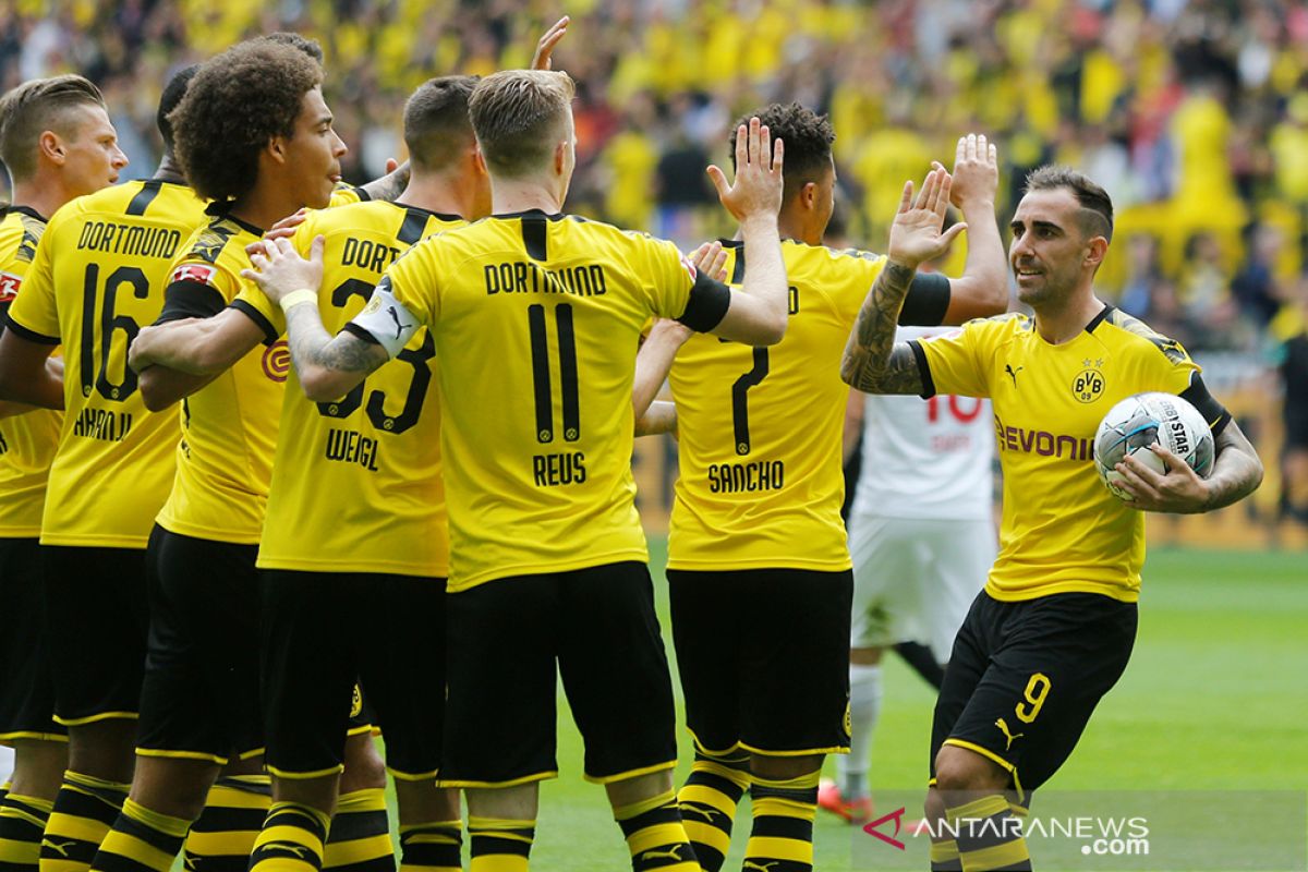 Liga Jerman -- Dortmund awali musim dengan kemenangan telak 5-1 atas Augsburg