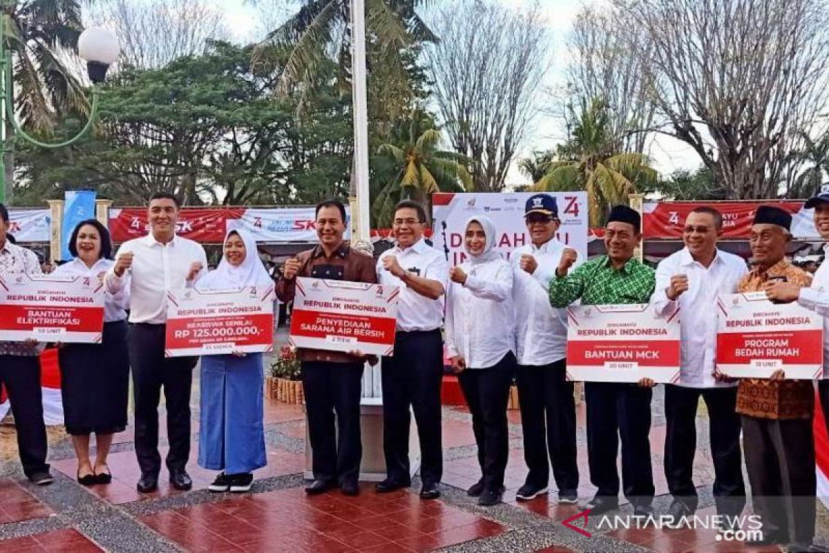 Sambut 17 Agustus, BUMN salurkan bantuan Rp2,35 miliar di Lombok