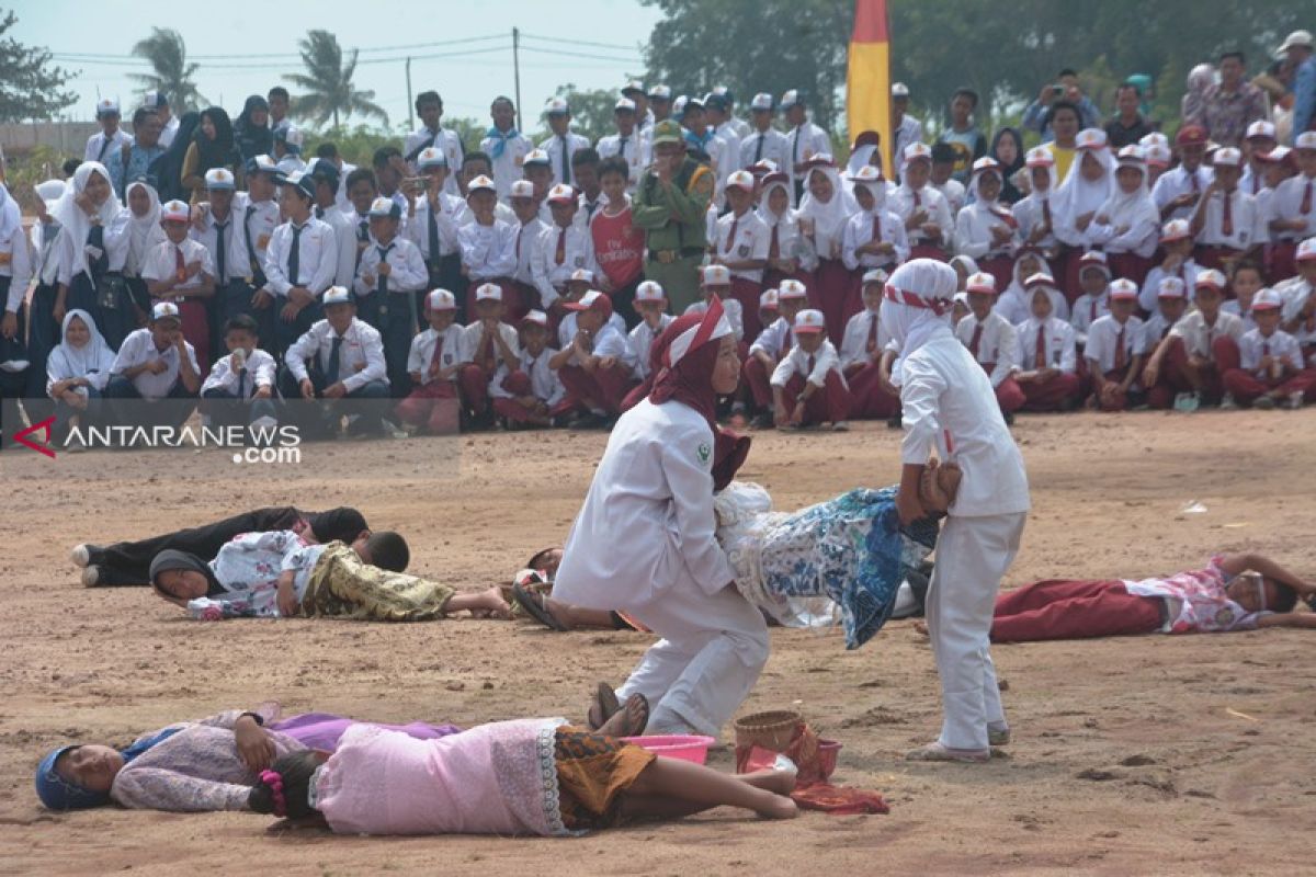 Aksi teatrikal anak-anak di HUT RI Singkep Pesisir