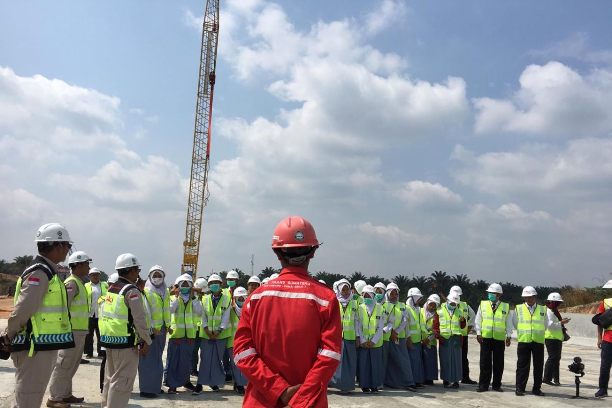 Begini reaksi peserta SMN Yogyakarta lihat pembangunan Tol Pekanbaru