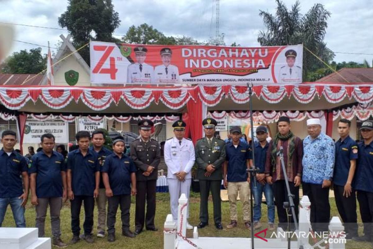 Peringatan HUT ke-74 RI Angkola Selatan berlangsung khidmat