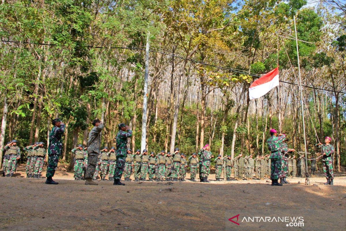 Marinir Amerika turut upacara HUT RI di Hutan Banyuwangi