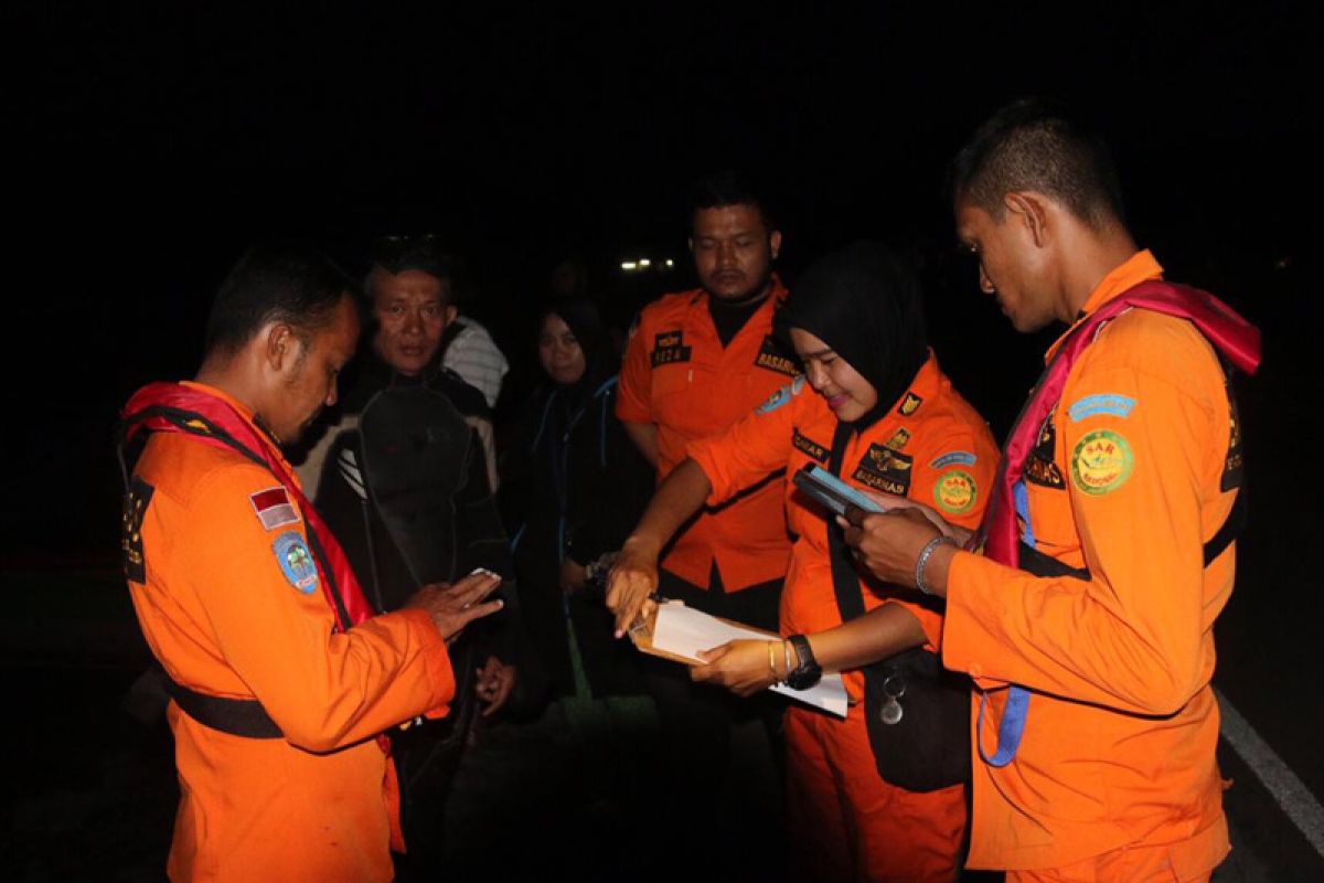 Boat tenggelam di Aceh Besar, tiga nelayan selamat