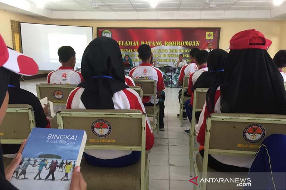 Peserta SMN Banten bertekad berbagi pengalaman lewat buku
