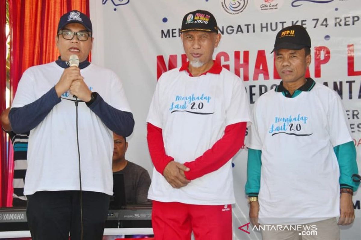 Gerakan nasional menghadap laut dihelat di Pantai Muaro Lasak Padang